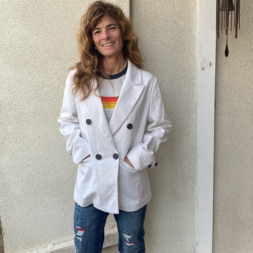RESET by Jane gorgeous white blazer. So classy and stylish!! Great pockets - Picture 4 of 10